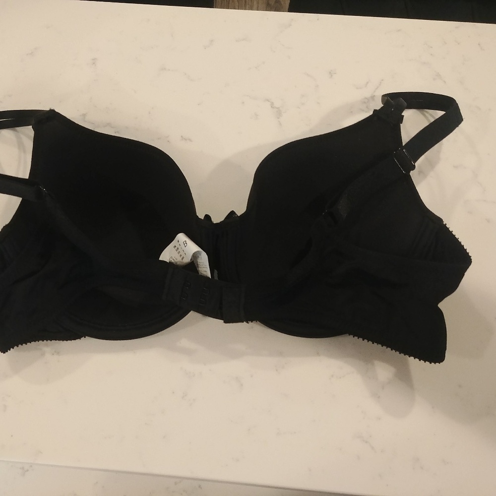 CHANTELLE BASIC INVISIBLE TSHIRT BLACK BRA - Picture 5 of 8